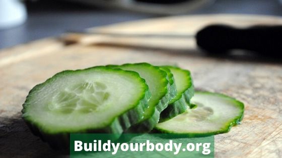 Cucumber, a great natural remedy to moisturize your lips 