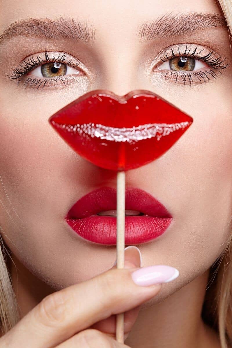 How to make your lips look bigger