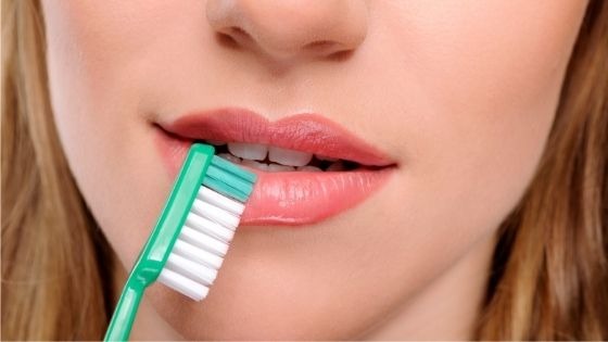 Does brushing your lips with a toothbrush make them bigger?