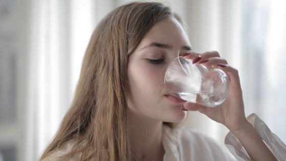 does-drinking-a-lot-of-water-make-you-poop-build-your-body